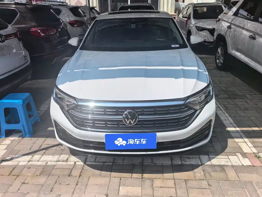 Volkswagen Sagitar 2023