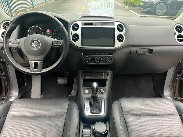 Volkswagen Tiguan 2015