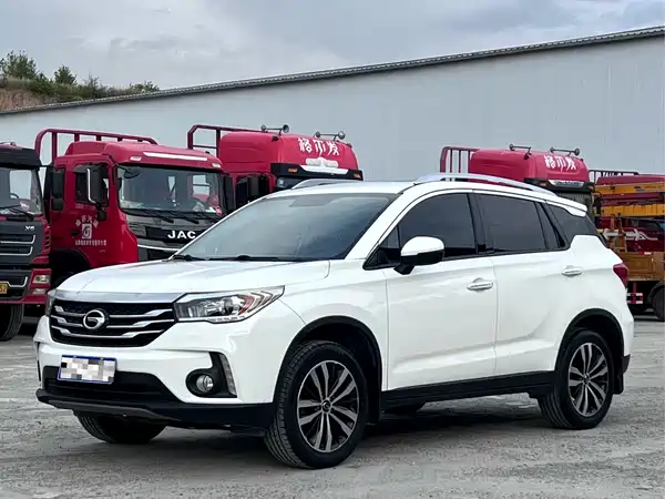 GAC Trumpchi GS4 2015