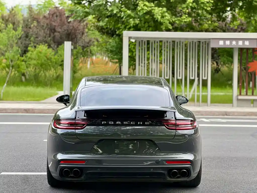 Porsche Panamera 2018 — фото 8