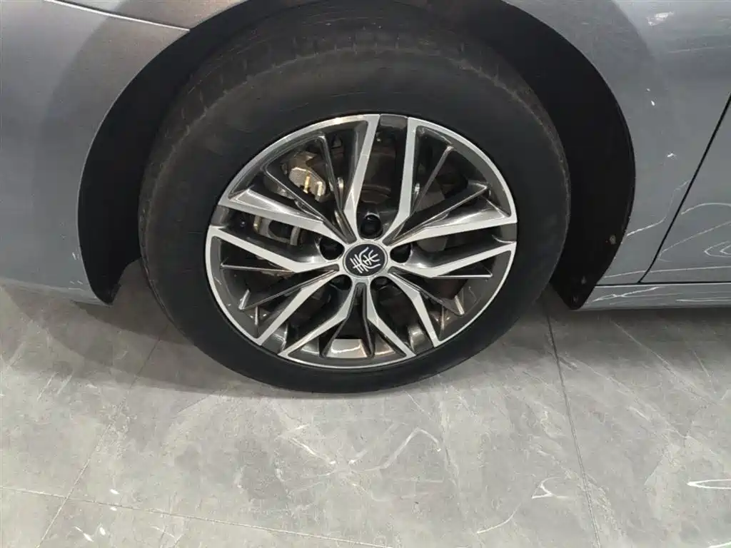 BYD Qin PLUS 2022 — фото 23