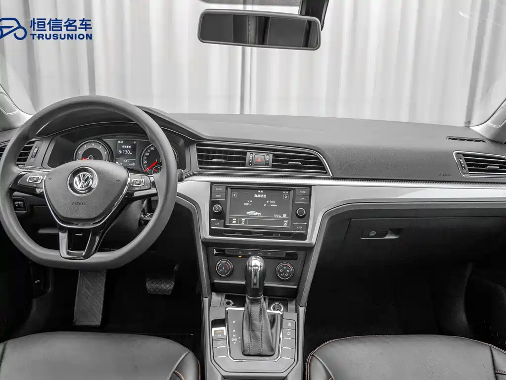 Volkswagen Lamando 2019 — фото 12
