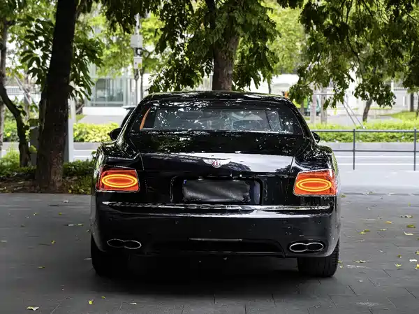 Bentley Flying Spur 2017