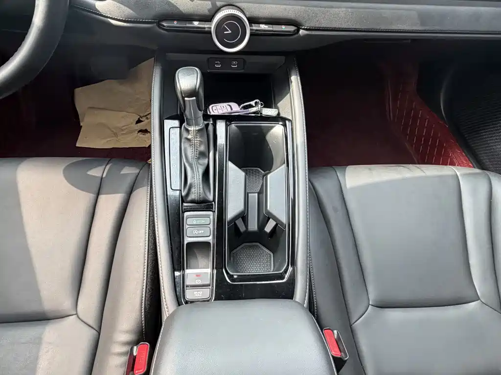 Honda Accord 2024 — фото 11