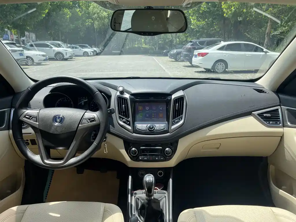 Changan Eado 2017 — фото 12