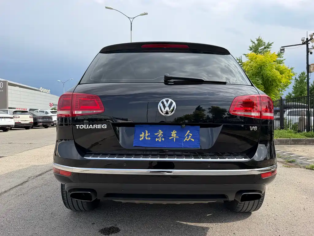 Volkswagen Touareg 2017 — фото 44