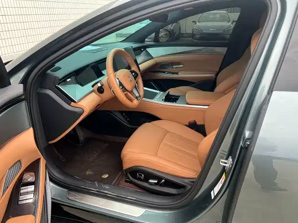 BYD Han L 2025