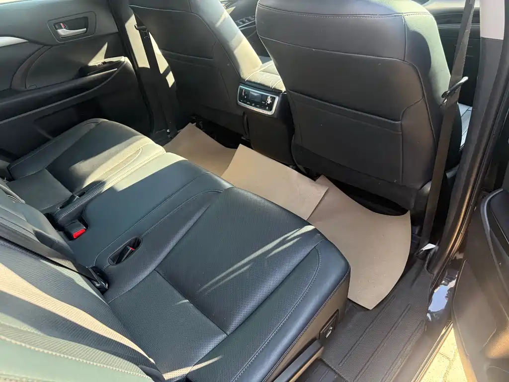 Toyota Highlander 2020 — фото 14