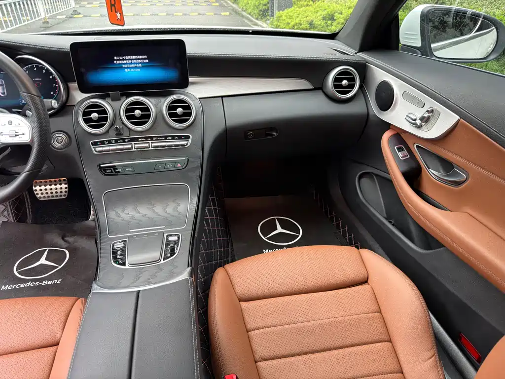 Mercedes-Benz C-Class 2019 — фото 12
