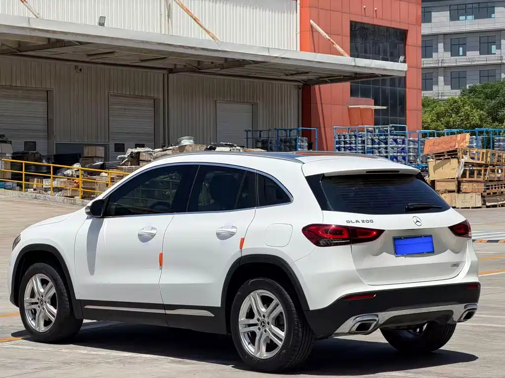 Mercedes-Benz GLA 2023 — фото 16
