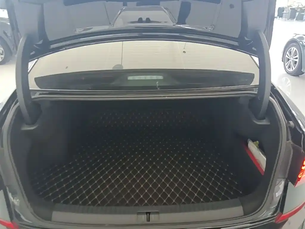 Volkswagen Passat 2024 — фото 19