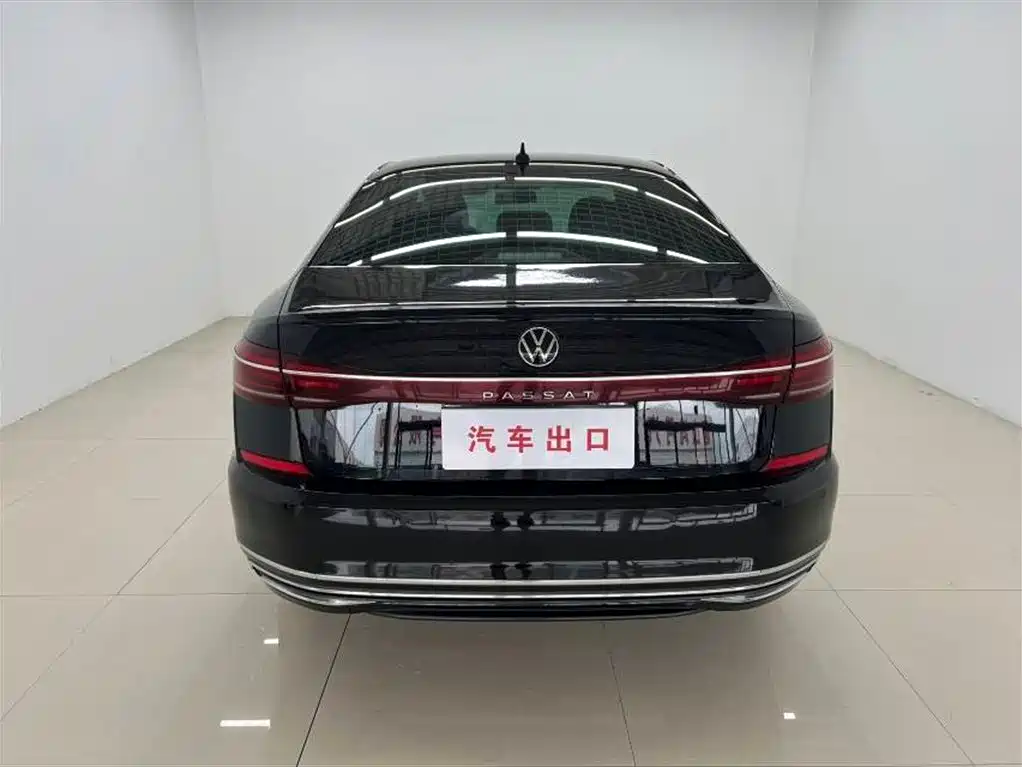 Volkswagen Passat 2023