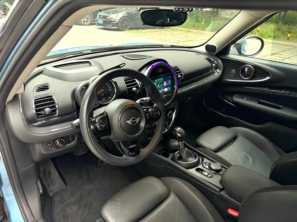 MINI Clubman 2018 — фото 11