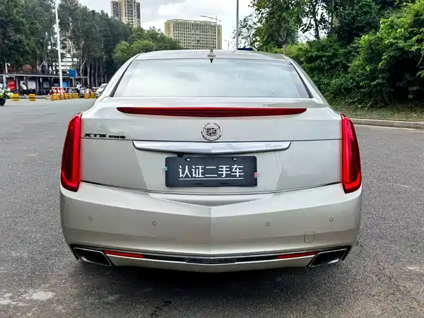 Cadillac XTS 2014