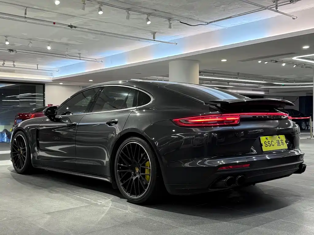 Porsche Panamera 2017 — фото 4