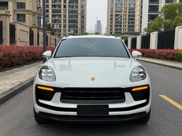 Porsche Macan 2024