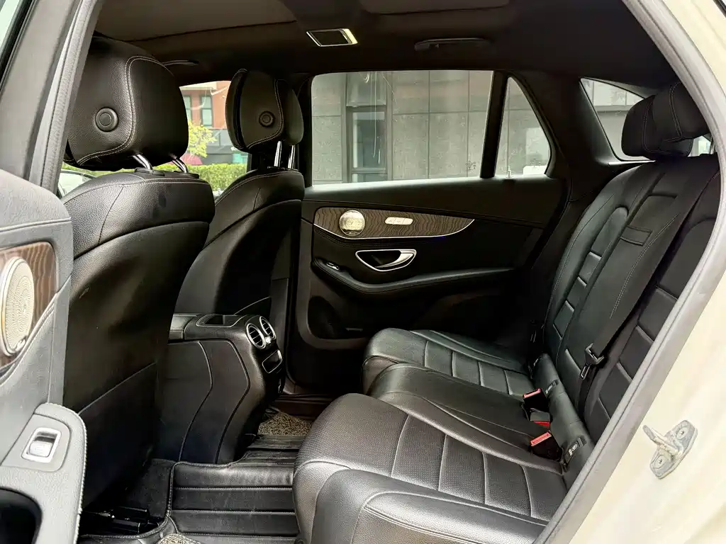 Mercedes-Benz GLC 2020 — фото 17