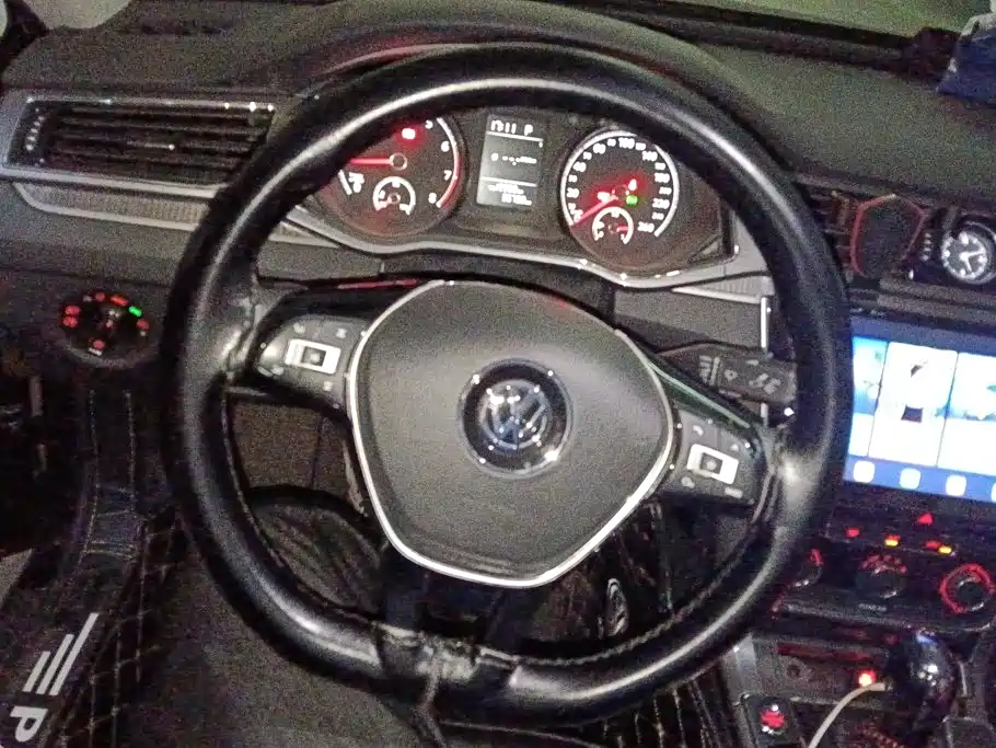 Volkswagen Passat 2019 — фото 15