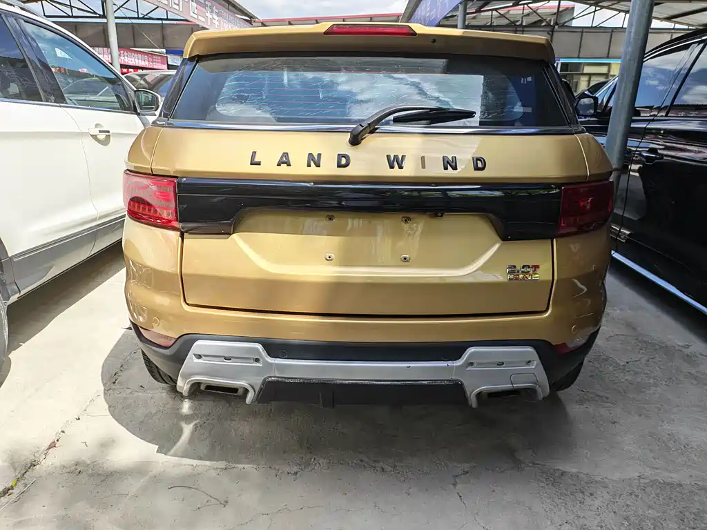 Landwind X7 2016 — фото 5