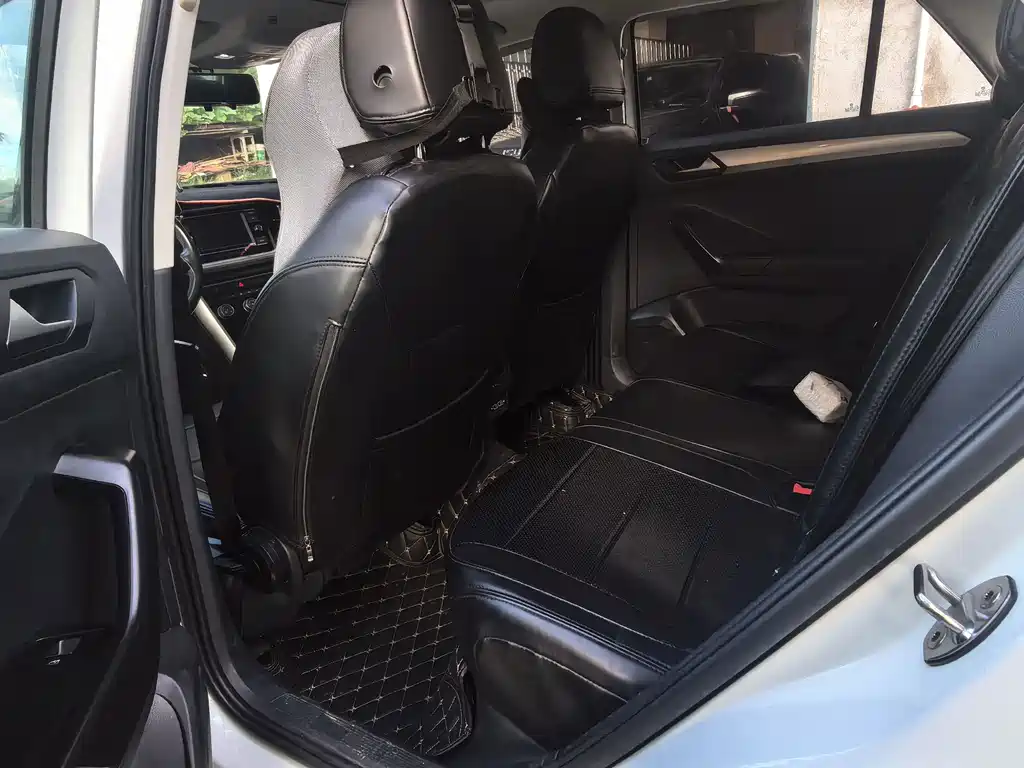 Volkswagen T-Roc 2020