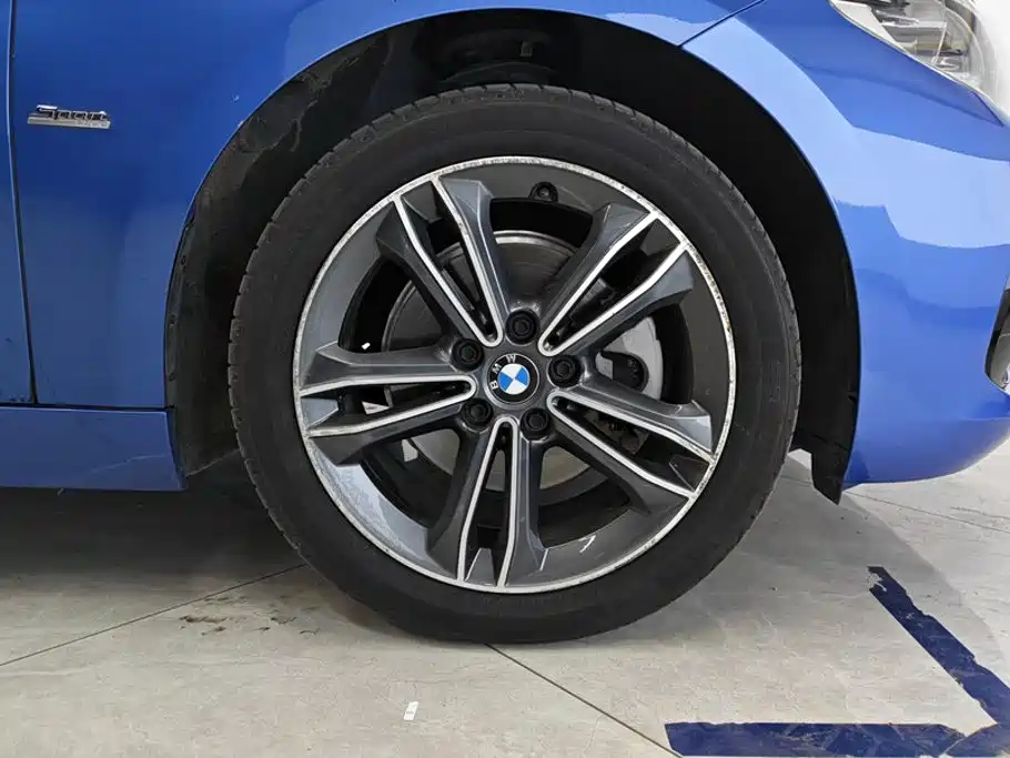 BMW 1 Series 2019