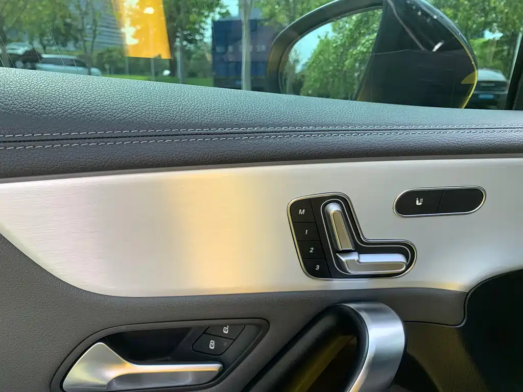 Mercedes-Benz A-Class AMG 2023 — фото 9