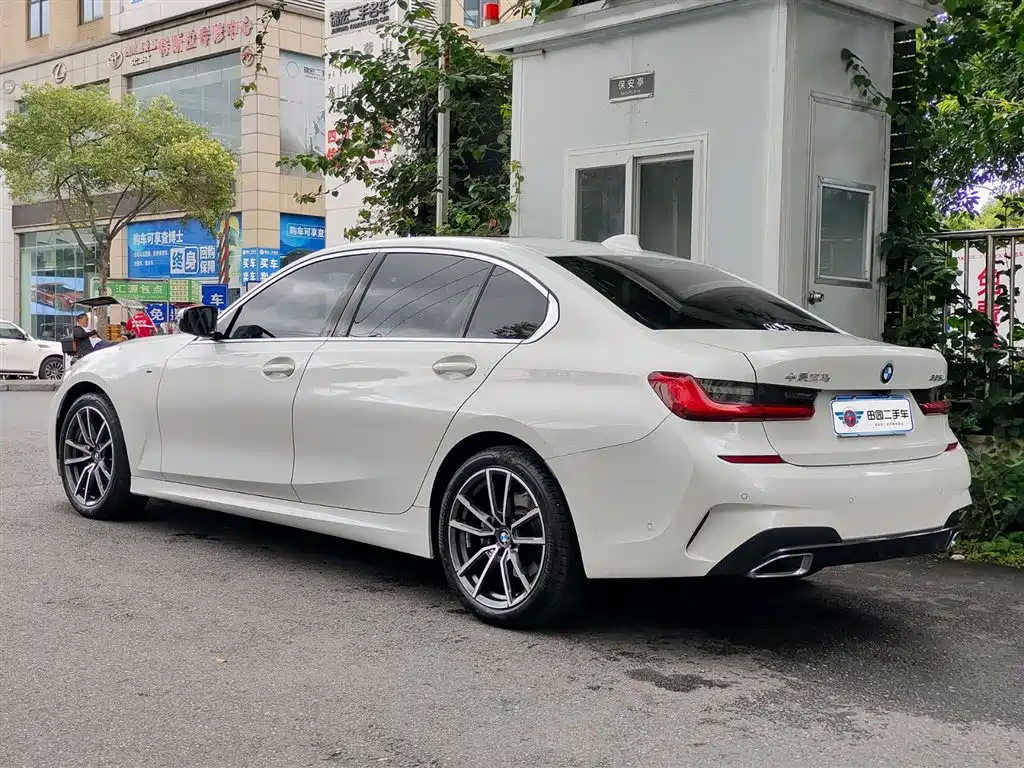 BMW 3 Series 2021