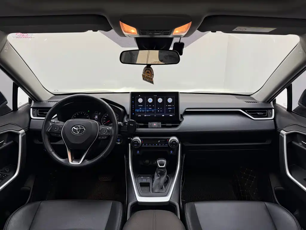Toyota Wildlander 2022 — фото 13