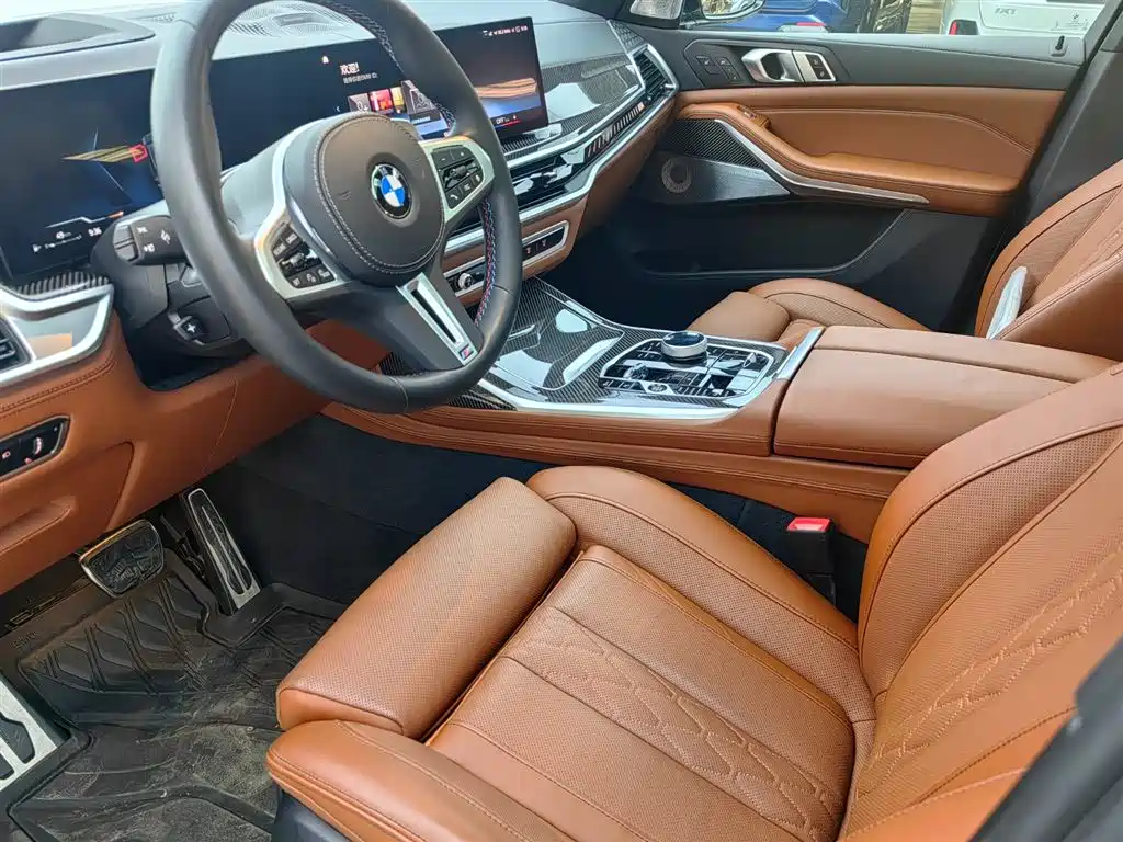 BMW X7 M60i 2025 — фото 8