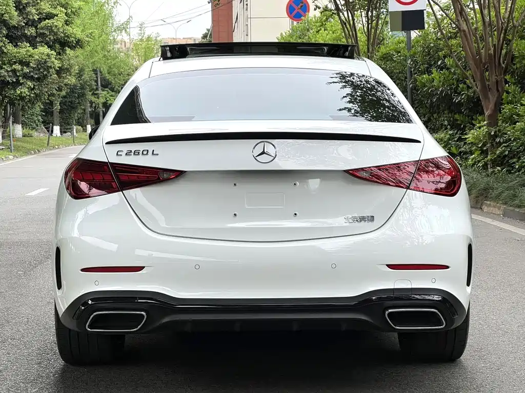 Mercedes-Benz C-Class 2023 — фото 17