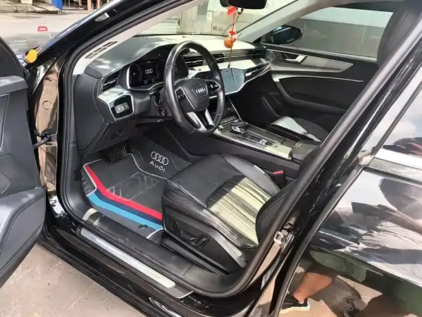 Audi A6L 2022