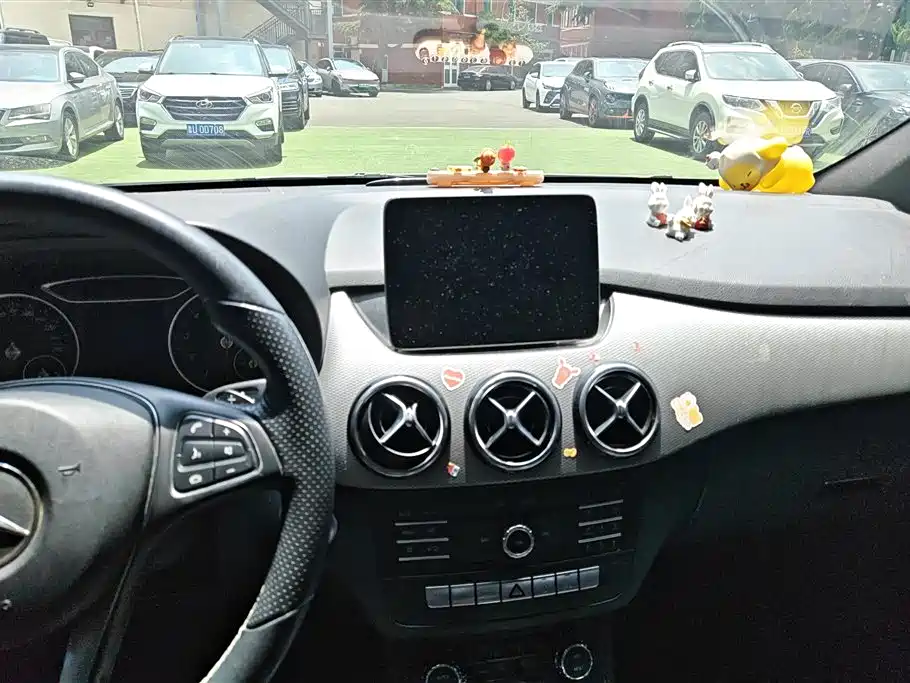 Mercedes-Benz B-Class 2017 — фото 13