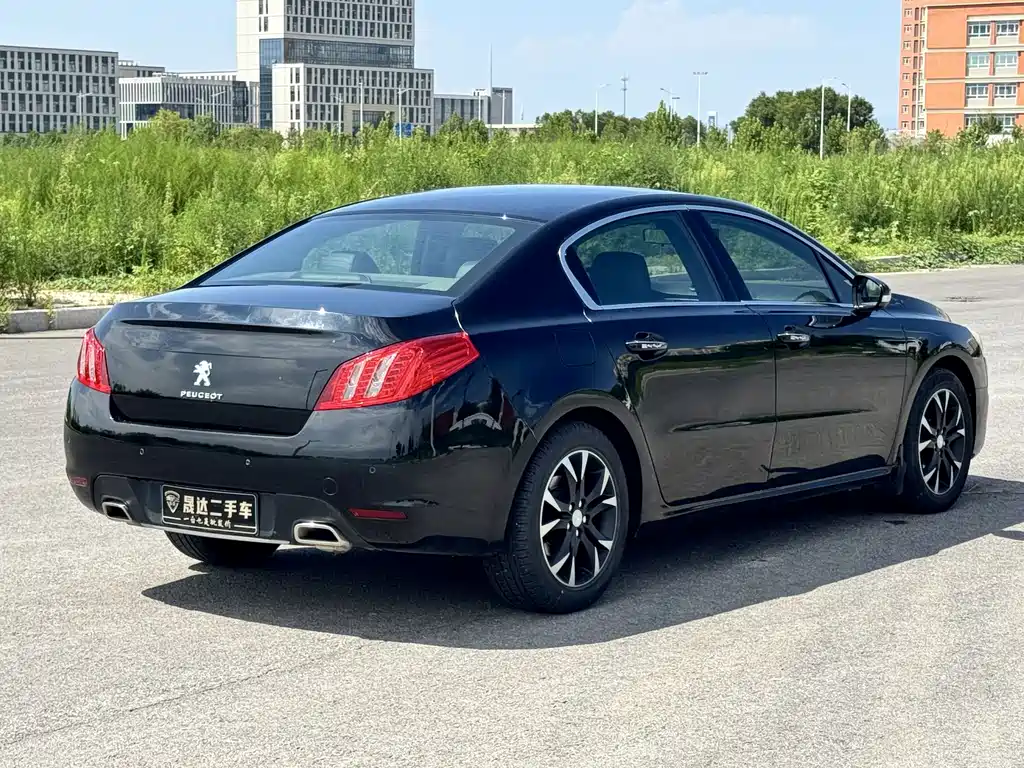 Peugeot 508 2014 — фото 9