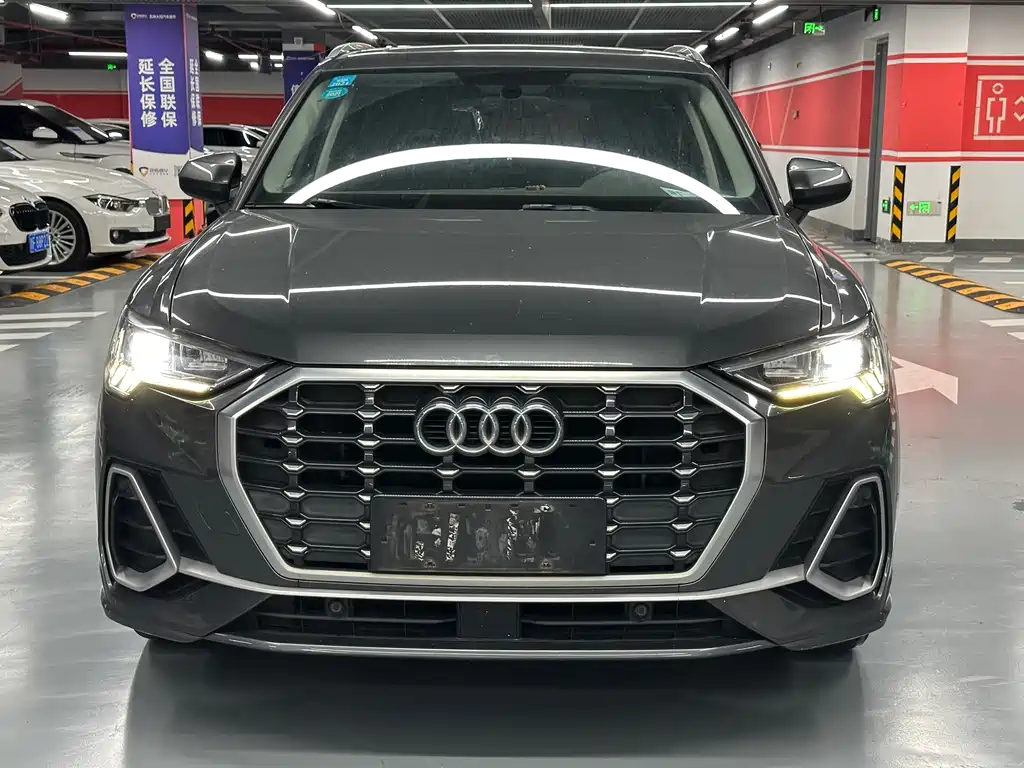 Audi Q3 2019 — фото 2