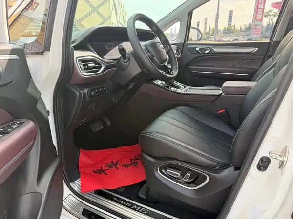 GAC Trumpchi M6 2022