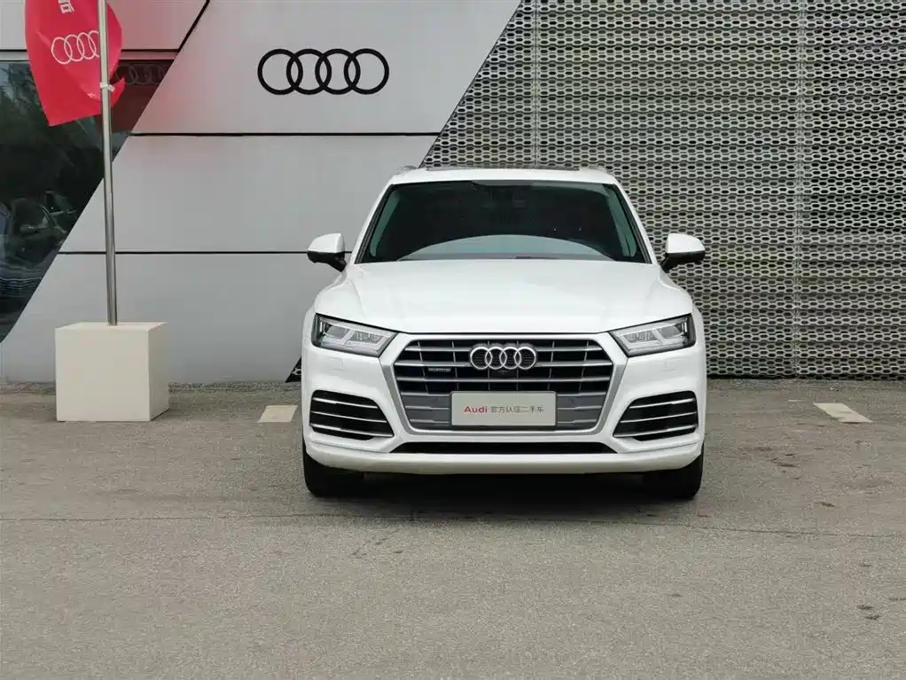 Audi Q5L 2019 — фото 2