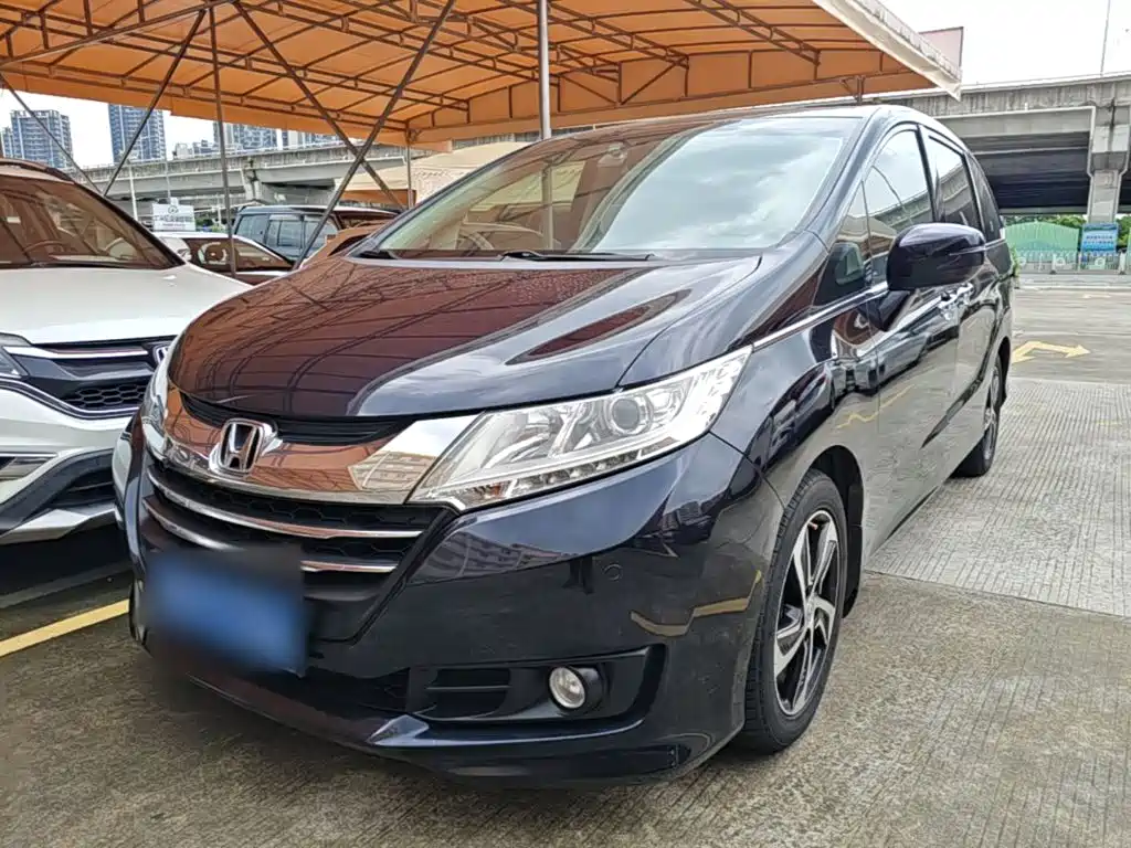 Honda Odyssey 2016 — фото 1