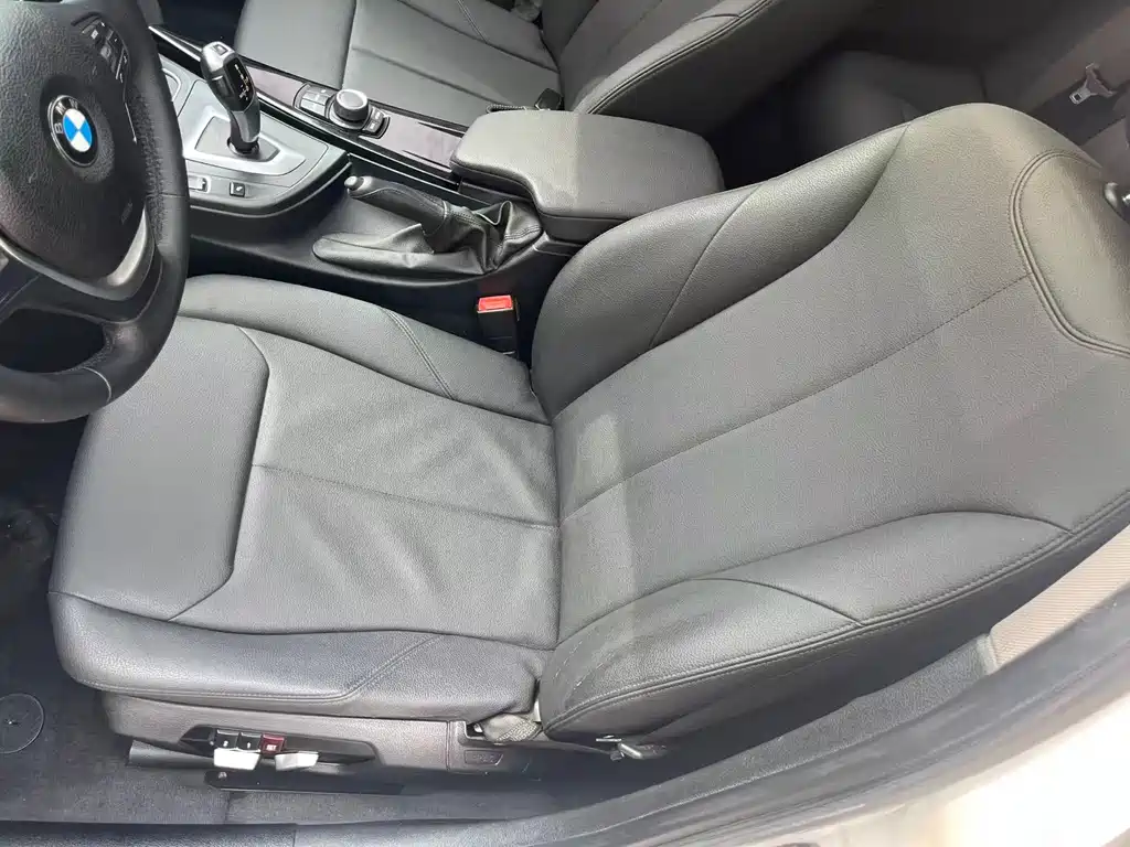 BMW 3 Series 2017 — фото 12