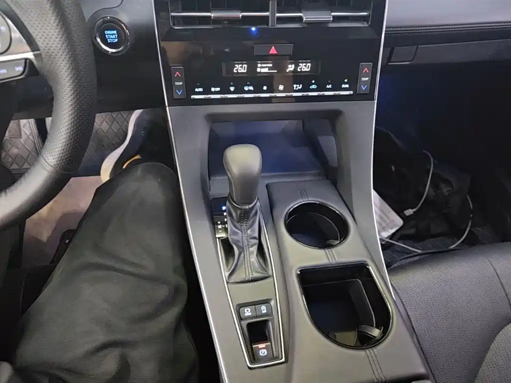 Toyota Avalon 2020 — фото 14