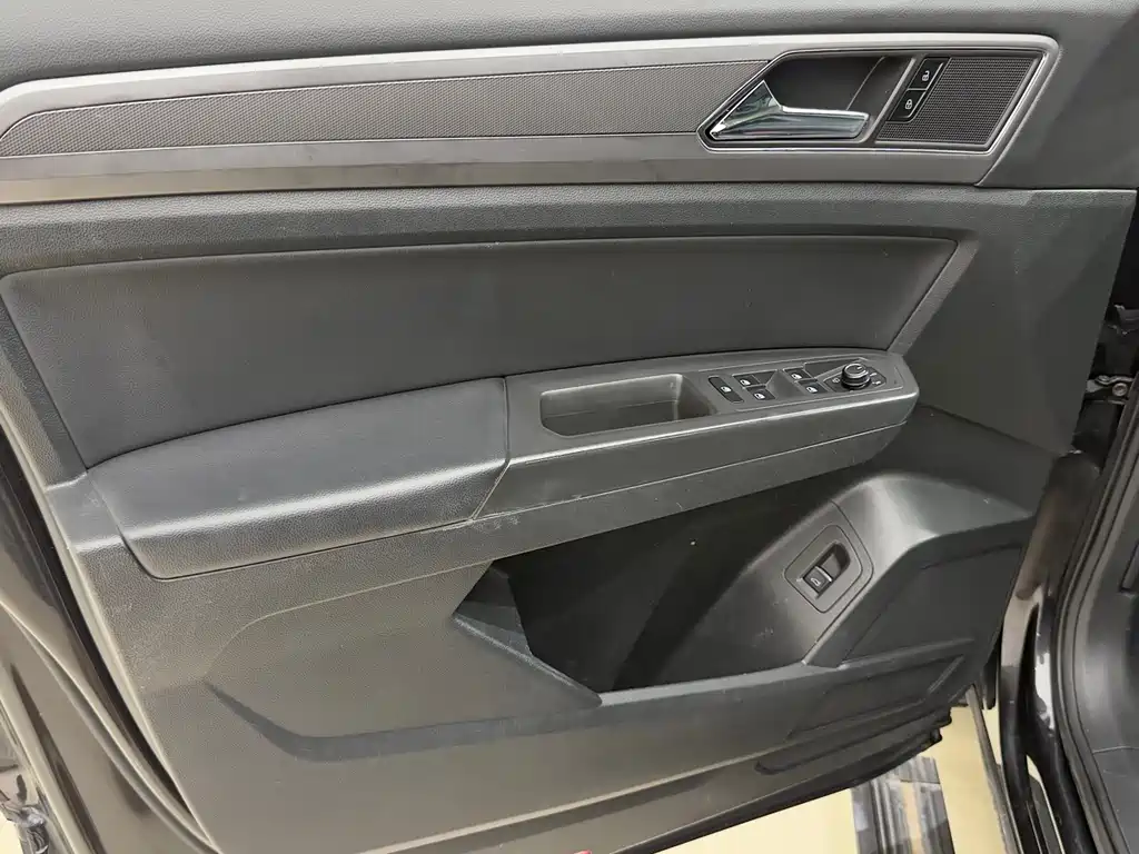 Volkswagen Teramont 2018 — фото 19