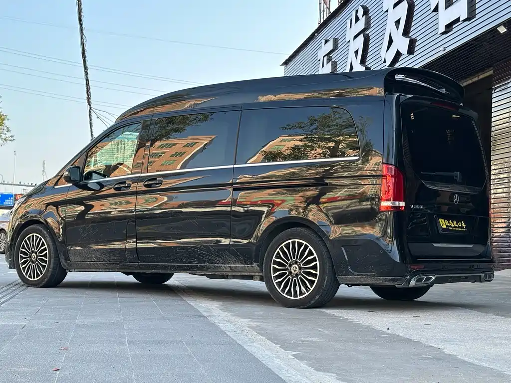 Mercedes-Benz V-Class 2019 — фото 6
