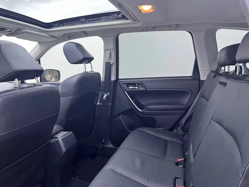 Subaru Forester 2018 — фото 21
