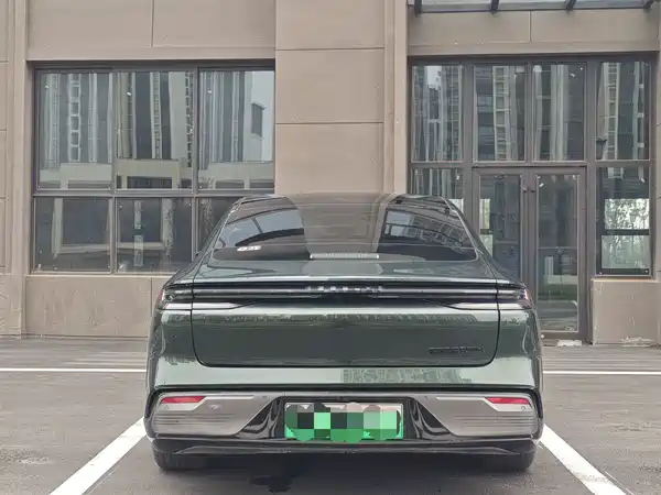 Geely Galaxy Starshine 8 2025