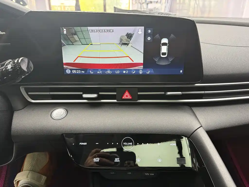 Hyundai Elantra 2022 — фото 13