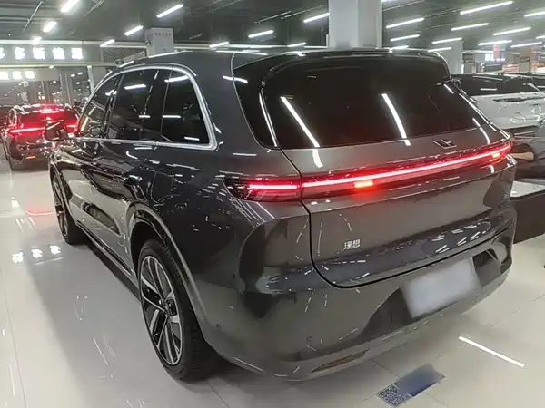 Li Auto L6 2024