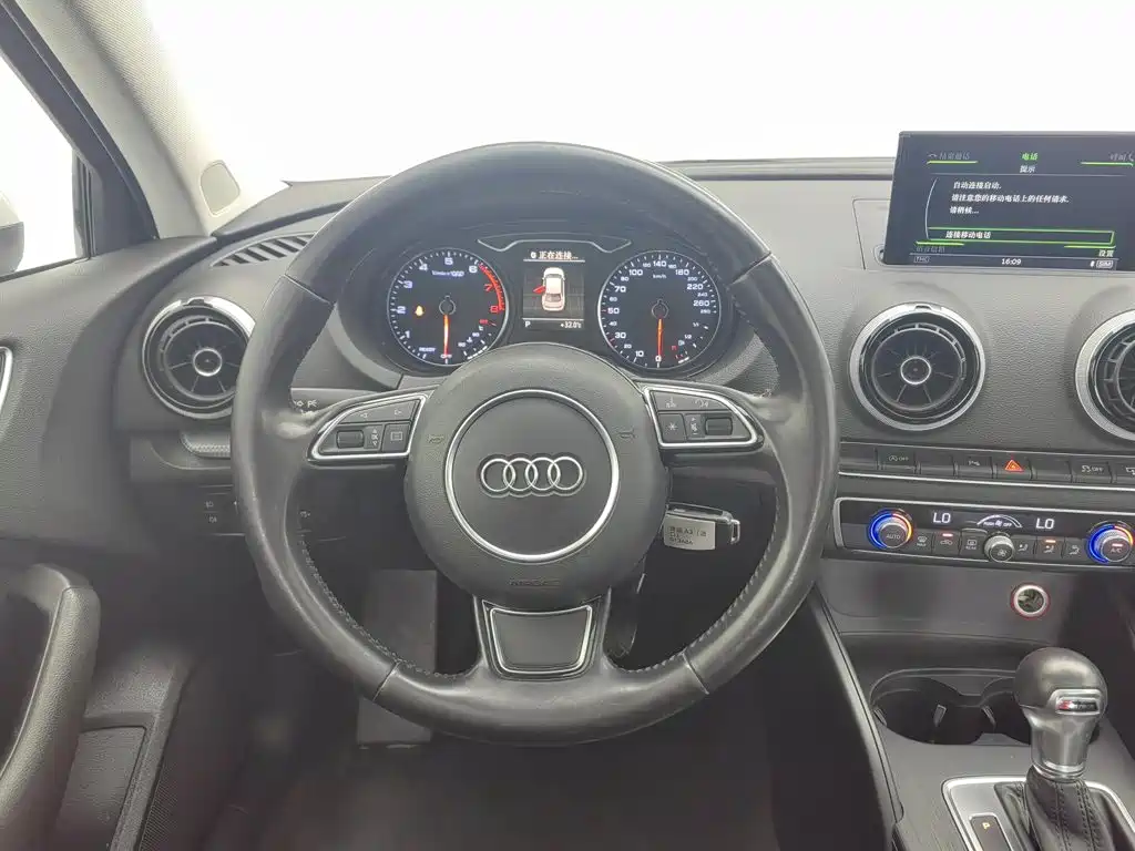 Audi A3 2016 — фото 11