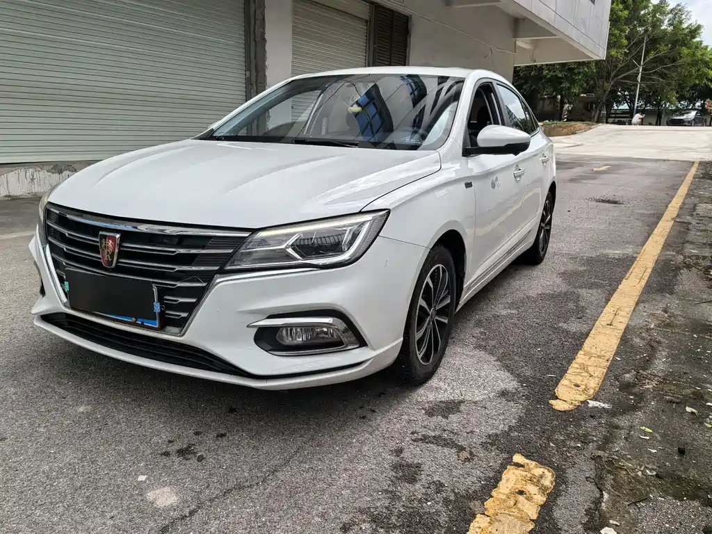 Roewe i5 2020 — фото 1