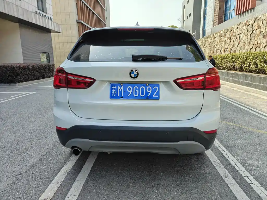 BMW X1 2018 — фото 8