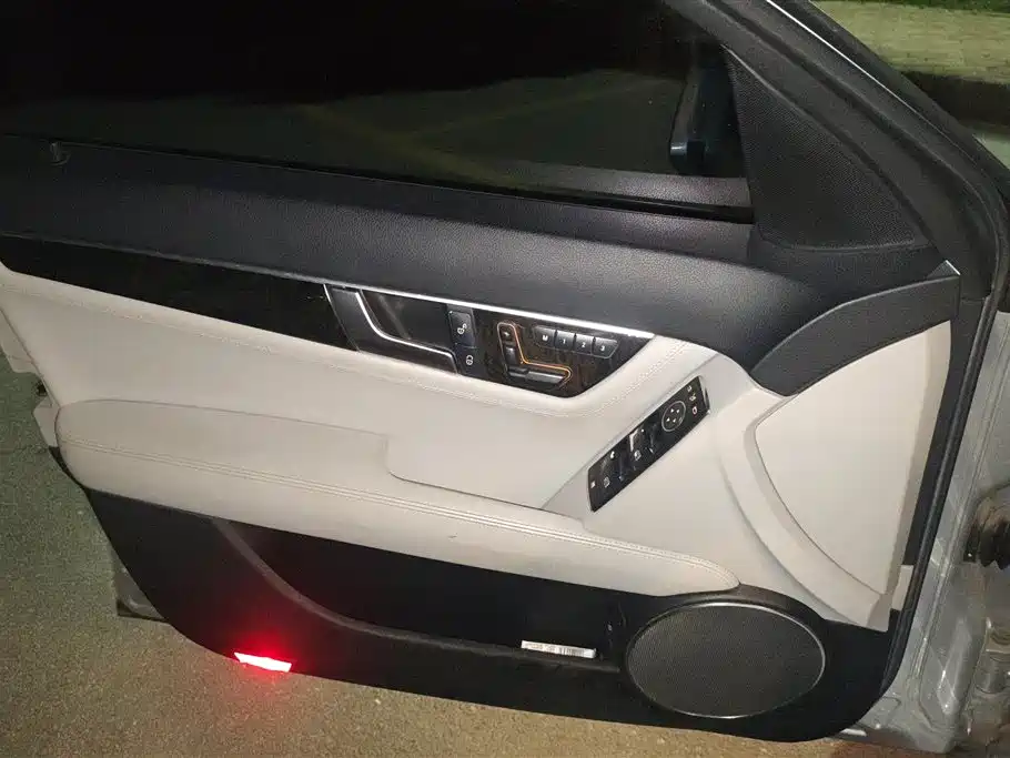 Mercedes-Benz C-Class 2012