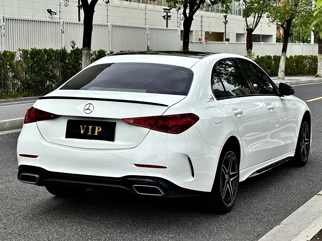 Mercedes-Benz C-Class 2024